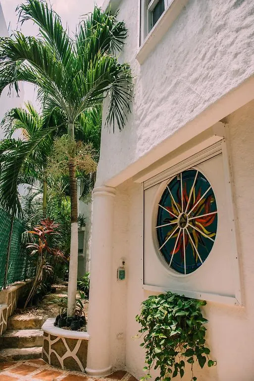Bed & Breakfast Buen Dia Playa 3*, Playa del Carmen Mexico